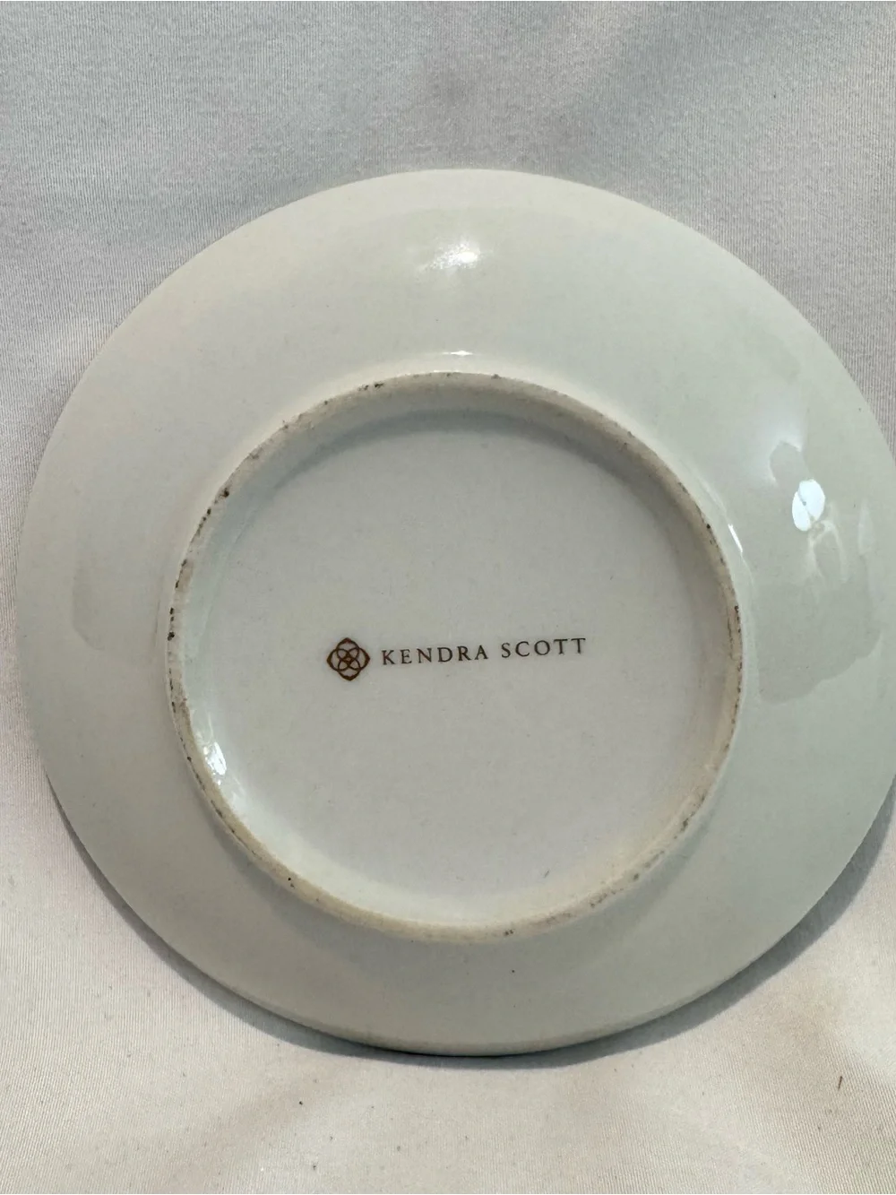 Kendra Scott Gold on White Filigree Jewelry Trinket Dish 4 1/2
